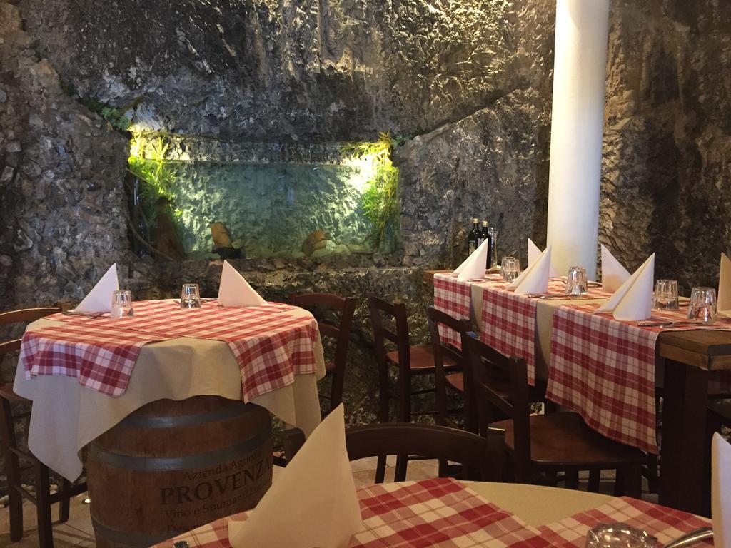 Albergo Ristorante Montebaldo Limone sul Garda Extérieur photo